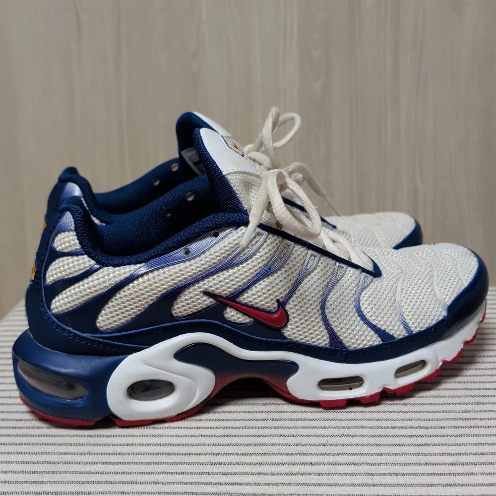 Nike Air Max Plus TN US 6 Women 7.5 White Blue Red CJ9928-100 Tuned Air EUR 38.5